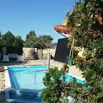Hotell Oazis Wellness Panzio Szigetszentmiklós