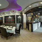 Oazis Wellness Panzio 3* Szigetszentmiklos