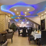 Oazis Wellness Panzio Hotell 3*