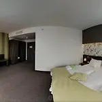 Oazis Wellness Panzio 3* Szigetszentmiklós