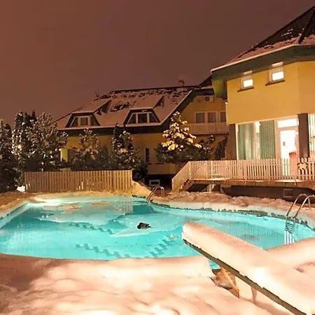 Oazis Wellness Panzio 3* Szigetszentmiklós