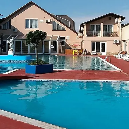 Ξενοδοχείο Oazis Wellness Panzio Szigetszentmiklós