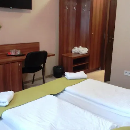 Oazis Wellness Panzio 3* Szigetszentmiklós