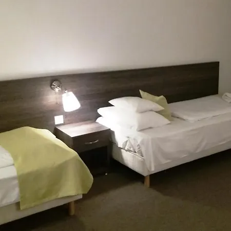 Oazis Wellness Panzio 3* Szigetszentmiklós