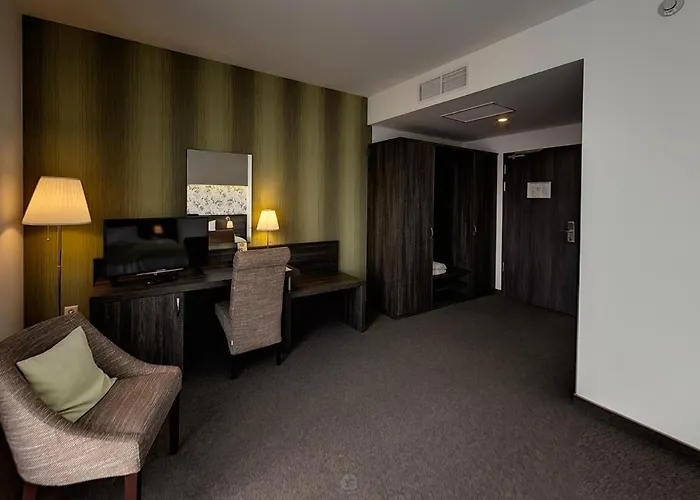 Oazis Wellness Panzio 3* Szigetszentmiklós