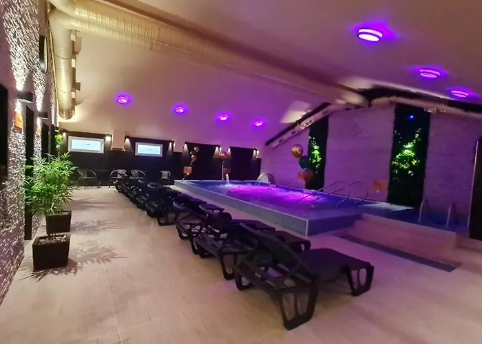 Oazis Wellness Panzio מלון Szigetszentmiklós