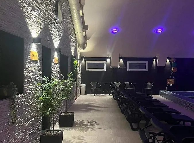 Oazis Wellness Panzio 3* Szigetszentmiklós