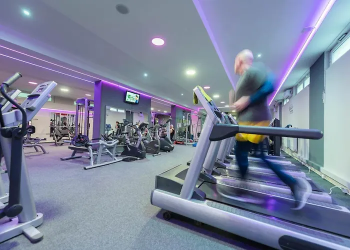 מלון Oazis Wellness Panzio Szigetszentmiklós